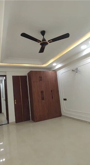 Room in 4 BHK Builder Floor at Sahastradhara Road – for Sale