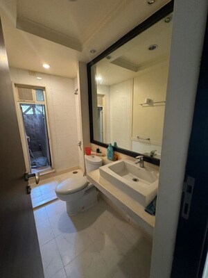 Team Area in 4 BHK Apartment at Hiranandani Glen Croft, Powai – for Rent