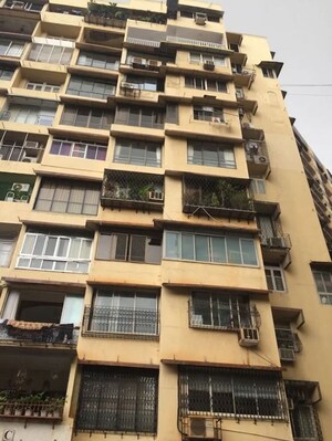 2 BHK Apartment For Sale in Tardeo