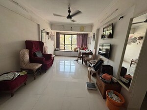 Living Room in 2 BHK Apartment at Bandra West – for Rent