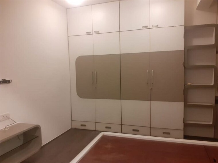 Bedroom, khar west 1.5 Bedroom 650 Sq.Ft. Apartment In Khar West Mumbai 10273412