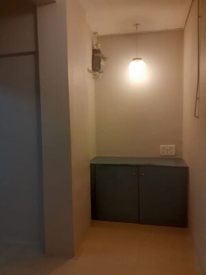  1.5 BHK Apartment at Khar West – for Rent