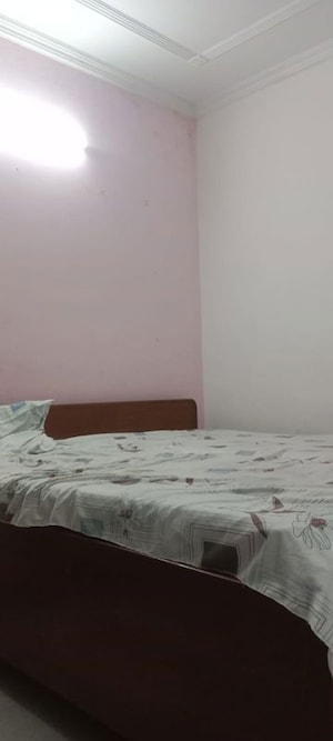 Bedroom in 2 BHK Builder Floor at Neb Sarai – for Rent