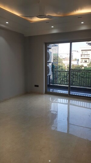 Room in 4 BHK Builder Floor at Ansal Navkriti Arcade, Sushant Lok ii – for Sale