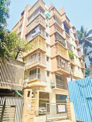 2 BHK Apartment For Sale in JPV Pratap Cress, Malad West