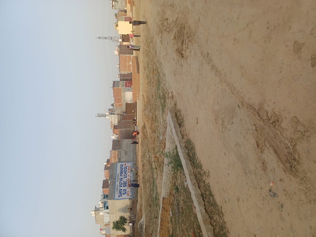 Plot For Sale in Dheeraj Nagar