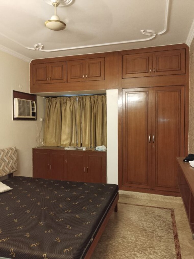 Bedroom, sarita vihar 3 Bedroom 2250 Sq.Ft. Apartment In Sarita Vihar Delhi 10273392