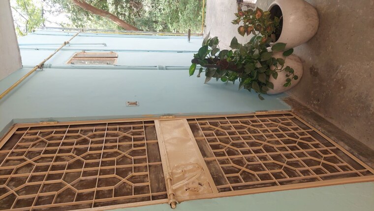 Exterior View, adchini 1.5 Bedroom 400 Sq.Ft. Apartment In Adchini Delhi 10273571