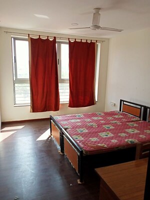 Bedroom in 2 BHK Apartment at Amanora Gold Towers, Hadapsar – for Rent