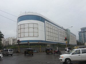  Office Space – Exterior View View at Rustomjee Eaze Zone Mall, Malad West - for Rent