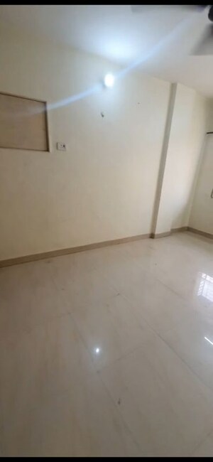 Room in 1 BHK Apartment at Bharti Enclave, Malad West – for Rent