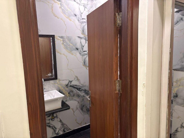 undefined, lajpat nagar ii 2 Bedroom 900 Sq.Ft. Builder Floor In Lajpat Nagar ii Delhi 10138154