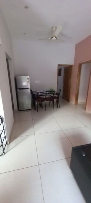 Living Room in 3 BHK Builder Floor at Sector 33 – for Rent