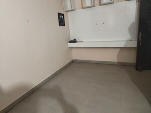 Room in 2 BHK Apartment at Arjun Enclave Arjunganj, Arjunganj – for Rent