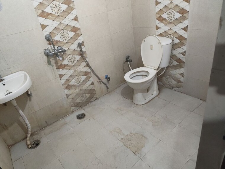 Bathroom, arjun-enclave-arjunganj 2 Bedroom 1250 Sq.Ft. Apartment In Arjunganj Lucknow 10273714