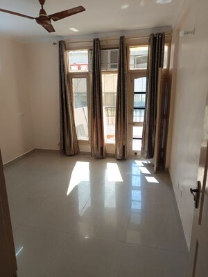 Room in 3 BHK Apartment at NK Sharma Savitry Greens, Lohgarh – for Rent