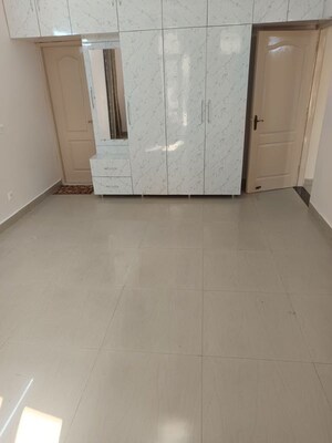 Room in 3 BHK Apartment at NK Sharma Savitry Greens, Lohgarh – for Rent