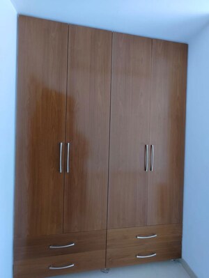 Furnished Amenities in 3 BHK Builder Floor at Sector 32 – for Rent