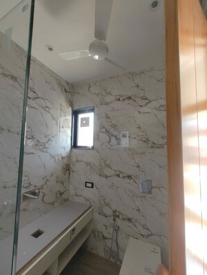 Bathroom in 3 BHK Builder Floor at Sector 32 – for Rent