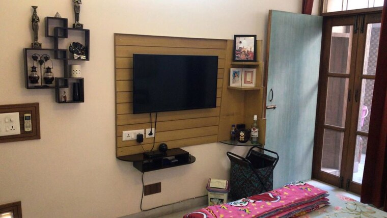 Living Room, sushant lok iii 3 Bedroom 1700 Sq.Ft. Builder Floor In Sushant Lok Iii Gurgaon 10273717