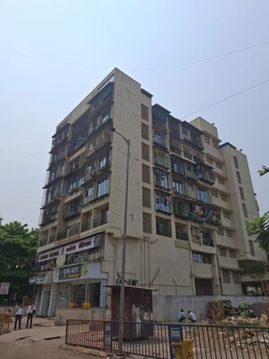 2 BHK Apartment For Rent in Bhakti Park CHS, Ghansoli