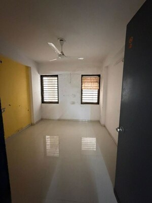 Building Lobby in 2 BHK Apartment at Nirala Greenshire, Sector 2 Greater Noida – for Sale