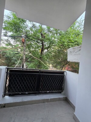 1 BHK Builder Floor For Rent in Neb Sarai