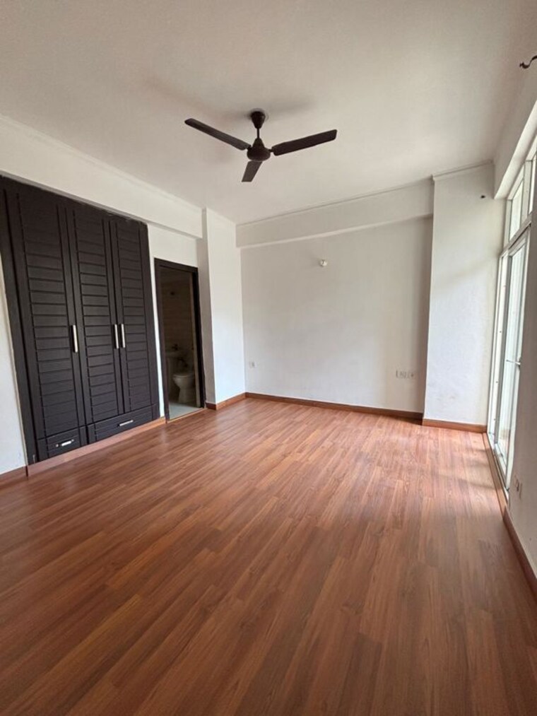 Room, amrapali-empire 2 Bedroom 1000 Sq.Ft. Apartment In Sain Vihar Ghaziabad 10273876