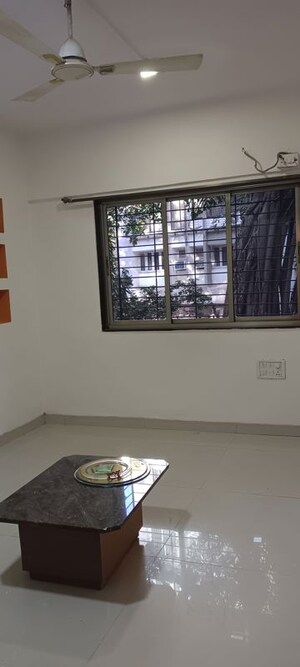 Room in 1 BHK Apartment at Abhishek Premises, Andheri West – for Rent