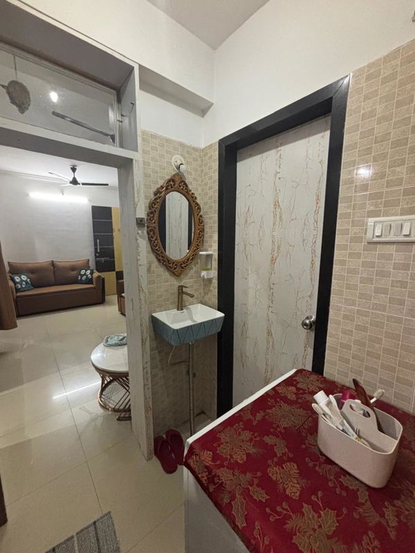 1 BHK + Pooja Room Apartment For Rent in Hyde Park CHS