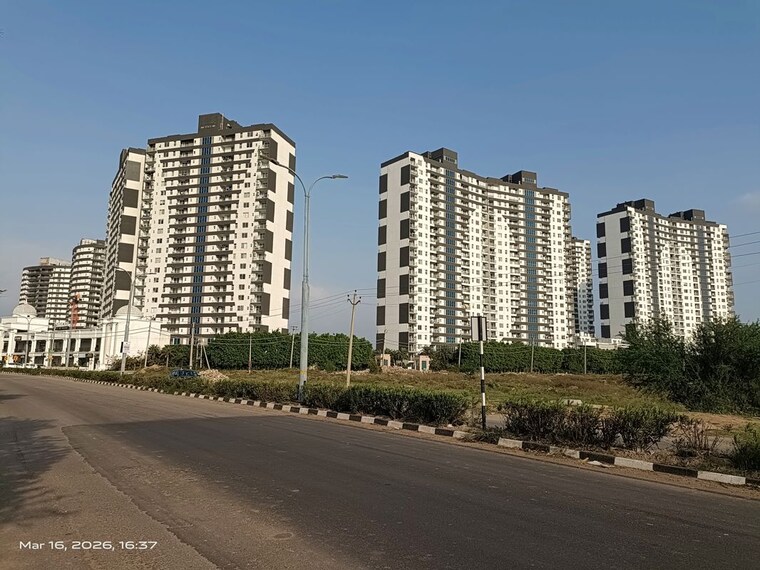 Exterior View, omaxe-lake 3 Bedroom 1920 Sq.Ft. Apartment In North Mullanpur Chandigarh 10273916