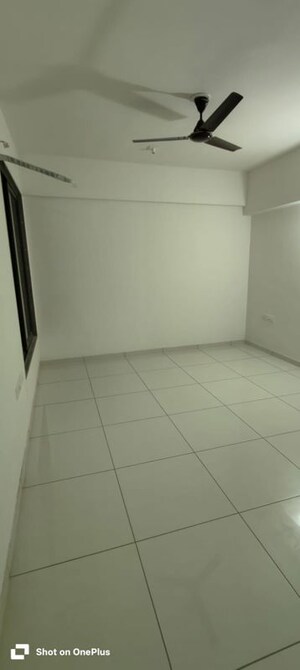 Bathroom in 3 BHK Apartment at Vishwanath Maher Homes 4, Shela – for Rent