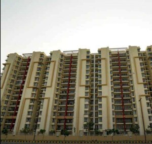 2 BHK Apartment For Rent in Omega Windsor Greens, Faizabad Road