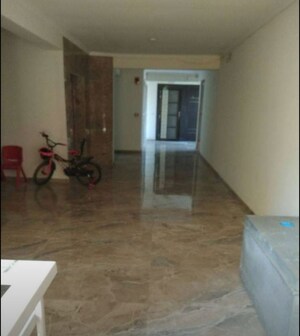 Room in 2 BHK Apartment at Omega Windsor Greens, Faizabad Road – for Rent