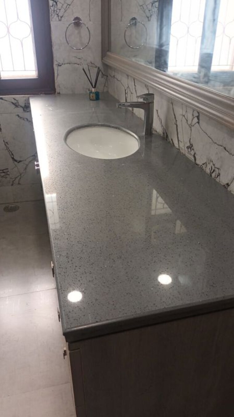 Bathroom, aarone-botanica 2 Bedroom 850 Sq.Yd. Builder Floor In Neeti Bagh Delhi 10273103
