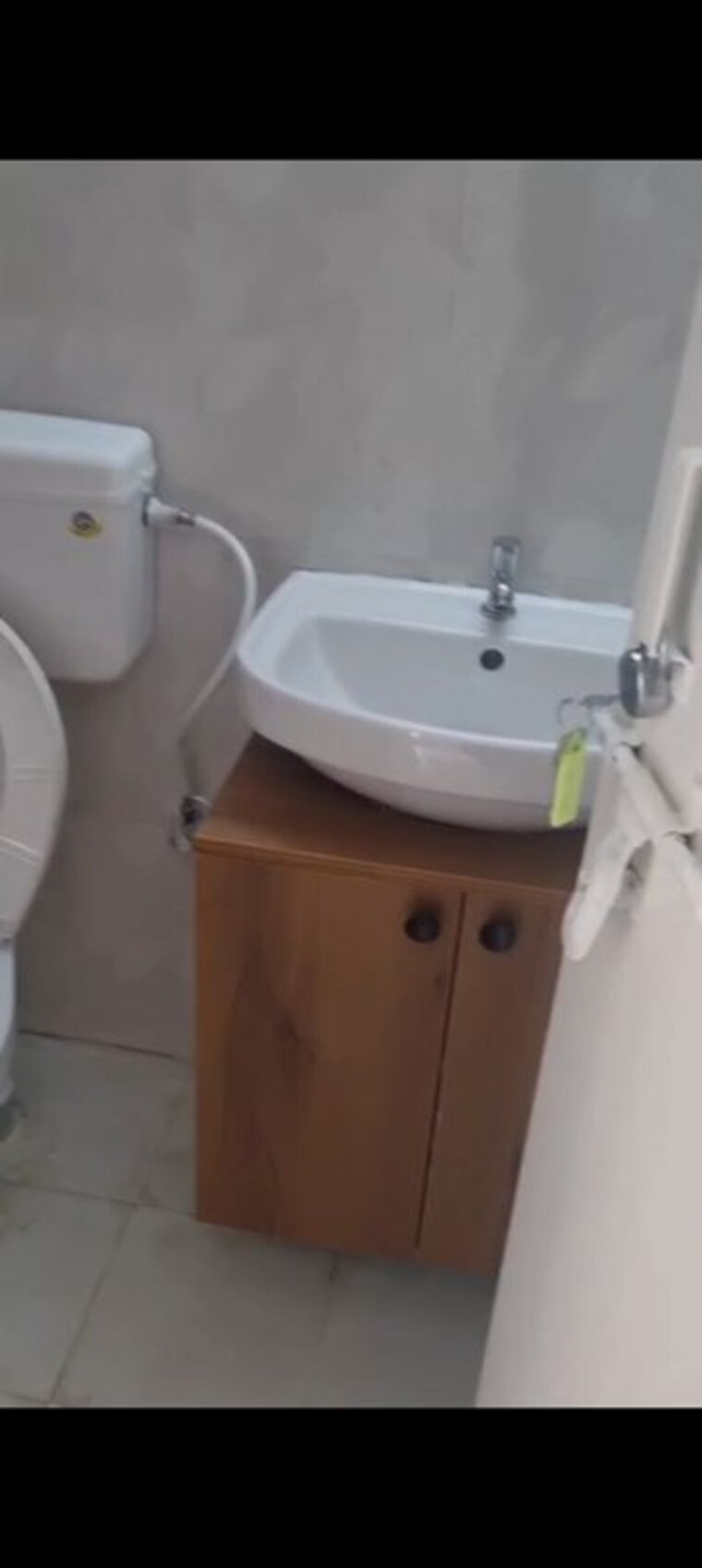 Bathroom, signature-signum-37d-iii 2 Bedroom 606 Sq.Ft. Apartment In Sector 37d Gurgaon 10274042