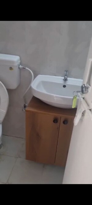 Bathroom in 2 BHK Apartment at Signature Signum 37D III, Sector 37d – for Rent