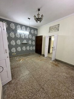 2 BHK Builder Floor For Rent in Shalimar Bagh