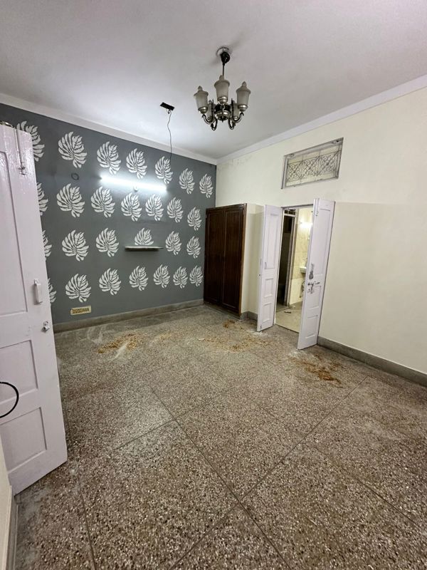 2 BHK Builder Floor For Rent in Shalimar Bagh