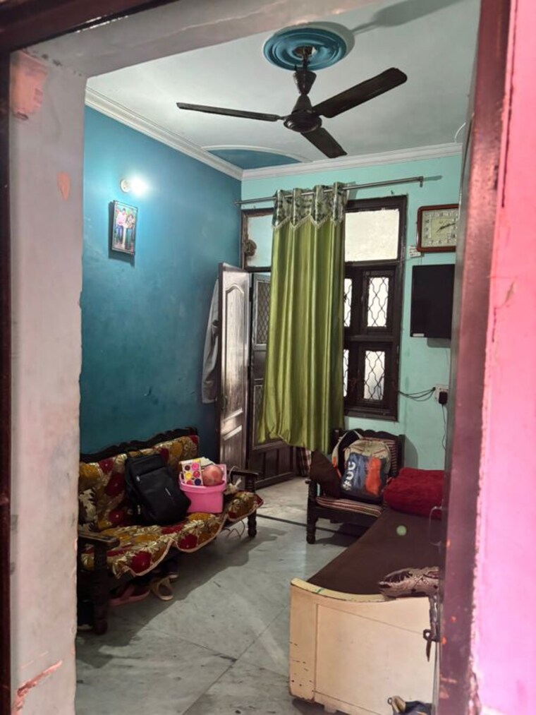 Gym, rohini sector 16 3 Bedroom 800 Sq.Ft. Builder Floor In Rohini Sector 16 Delhi 10274068