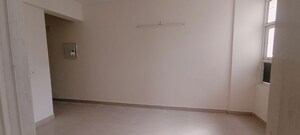 Room in 2 BHK Apartment at Shree Vardhman Mantra, Sector 67 – for Rent