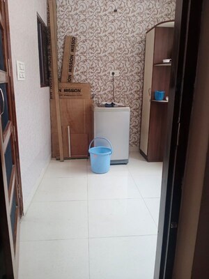 Bathroom in 1 BHK Builder Floor at Sector 27 – for Rent