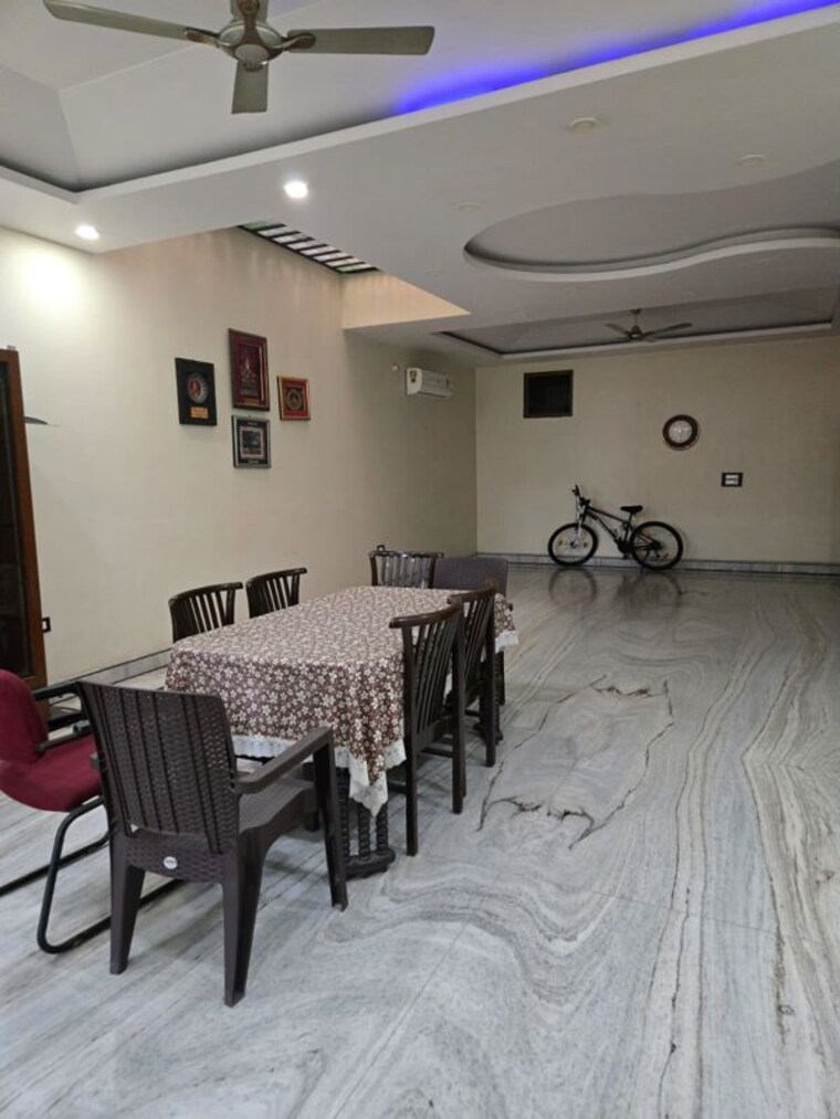 Master Bedroom, gomti nagar 3 Bedroom 45000 Sq.Ft. Independent House In Gomti Nagar Lucknow 10274112
