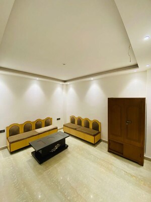 Furnished Amenities in 2 BHK Builder Floor at Rohini Sector 29 – for Rent