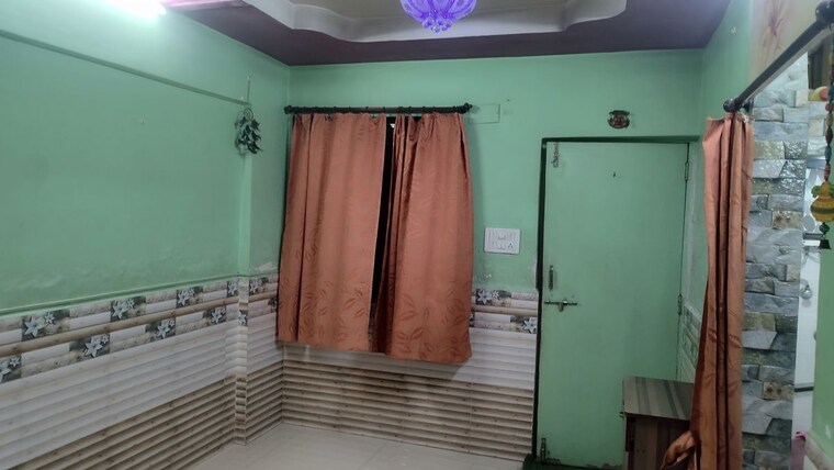 Room, dombivli west  550 Sq.Ft. Apartment In Dombivli West Thane 10274181