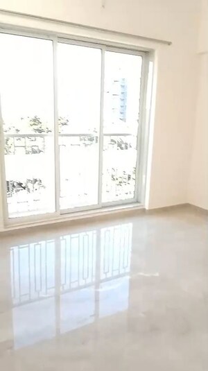 Room in 2 BHK Apartment at Crescent Silverwoods, Powai – for Rent