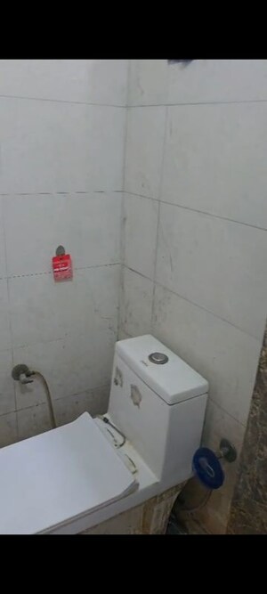 Bathroom in 2 BHK Builder Floor at Rohini Sector 16 – for Rent