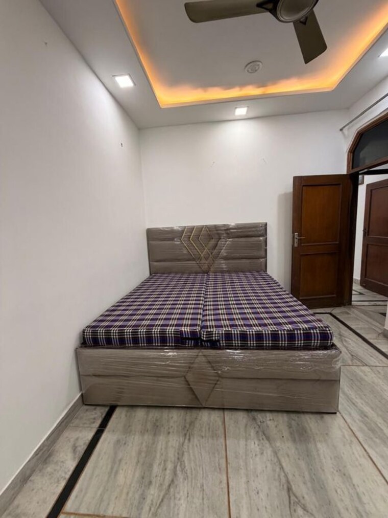 Bedroom, rohini sector 6 2 Bedroom 900 Sq.Ft. Builder Floor In Rohini Sector 6 Delhi 10274195