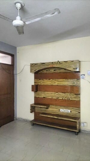 Furnished Amenities in 2.5 BHK Apartment at SRS Royal Hills, Sector 87 – for Rent