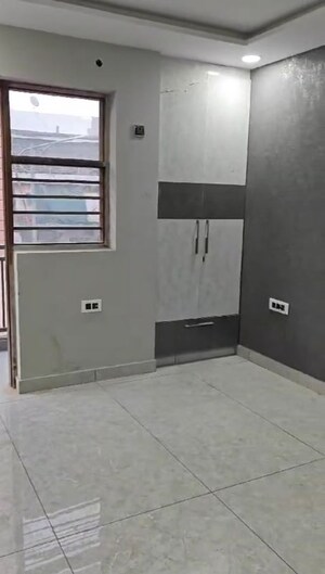 Room in 3 BHK Builder Floor at RPS Palm Drive, Sector 88 – for Sale